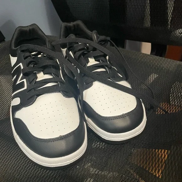 New Balance 480 Men's Black and White Sneakers - Picture 2 of 11